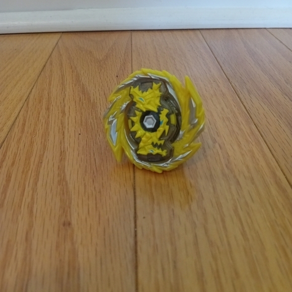 Y2K Takara Tomy beyblade Burst Master Kerbeus Spinning Top Boys Anime‎ Japan - Picture 2 of 6